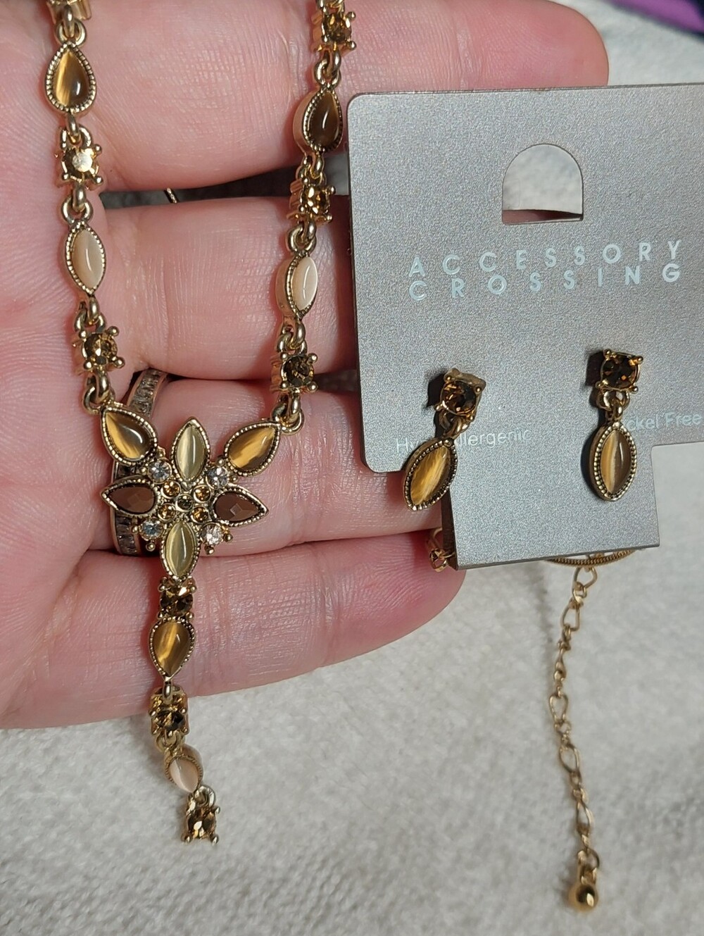 Amber Cats Eye Necklace Earring Set